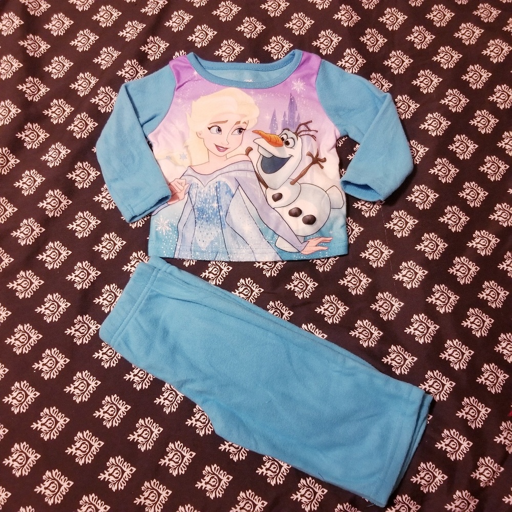 Girl Disney's Frozen Flannel Sleepwear